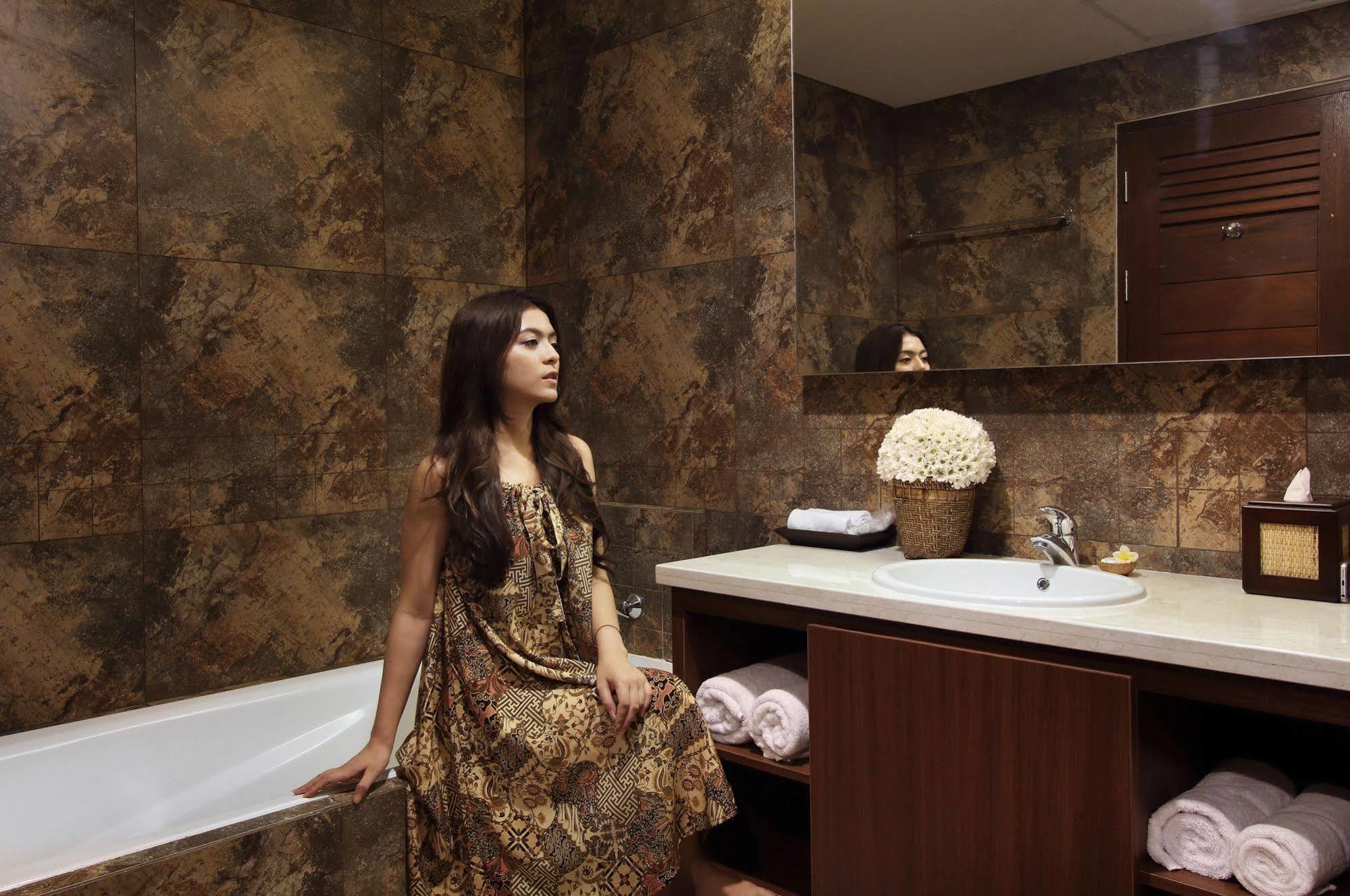 รถา พาลา รีสอร์ตแอนด์สปา Hotel อูบุด ภายนอก รูปภาพ